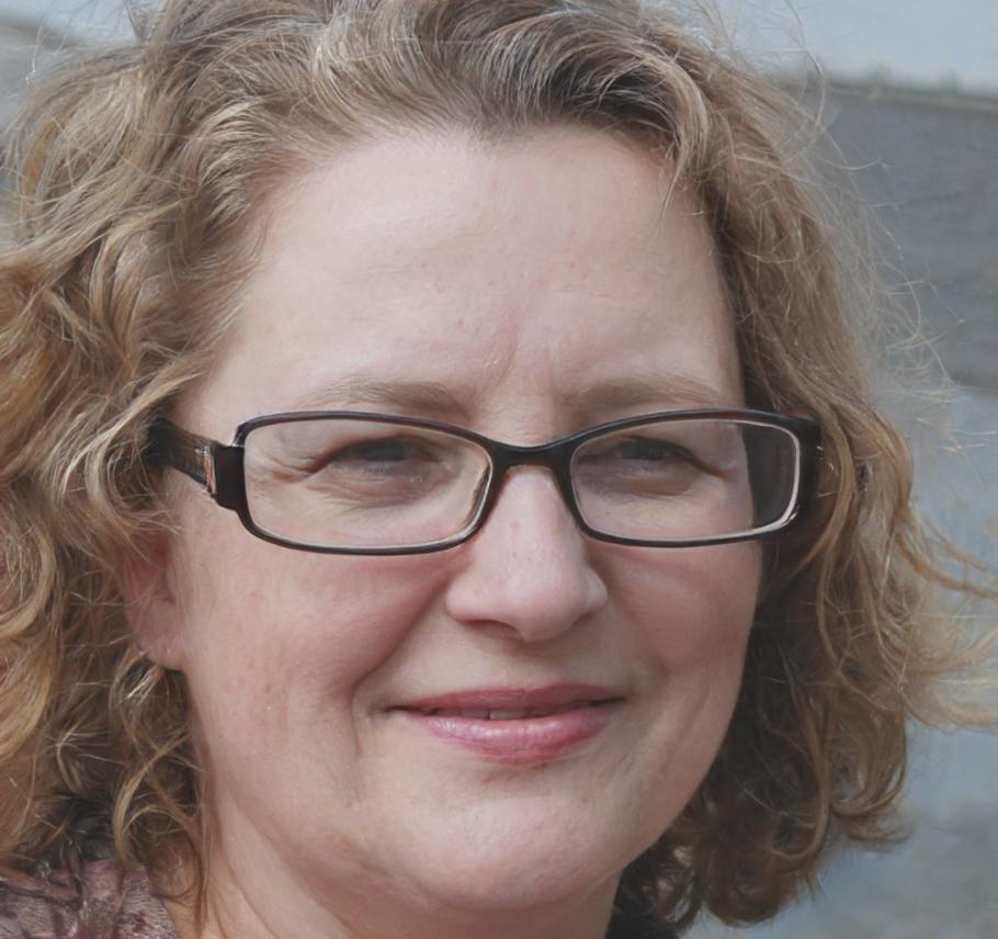 Dr. Sarah Müller, Leiterin Finanzforschung bei omeluxenaria
